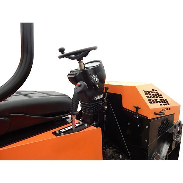 Виброкаток GROST VR1500