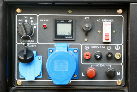 Дизельный генератор TSS SDG 7000EHA